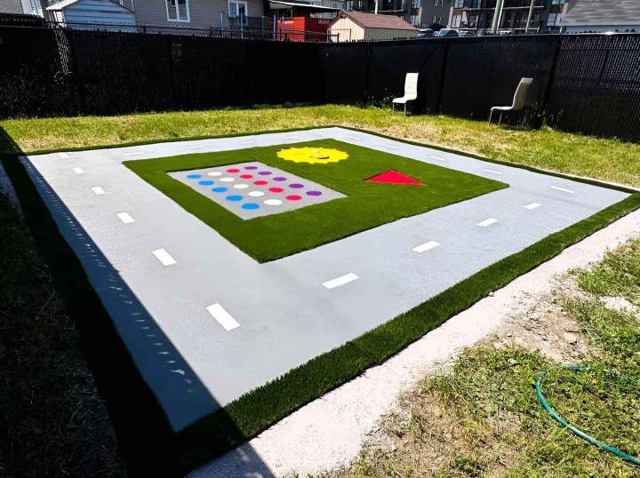 Gazon synthétique terrain de jeux Montréal