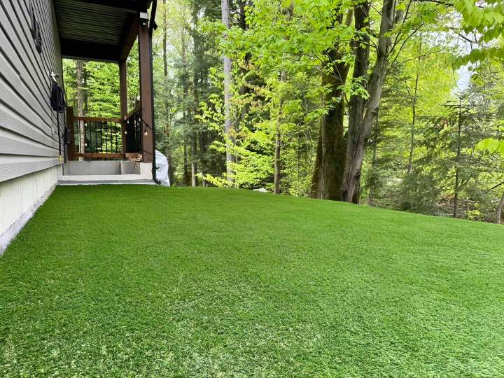 Gazon synthétique résidentiel Montréal